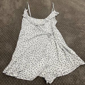 Women's garage Romper, size 4/6